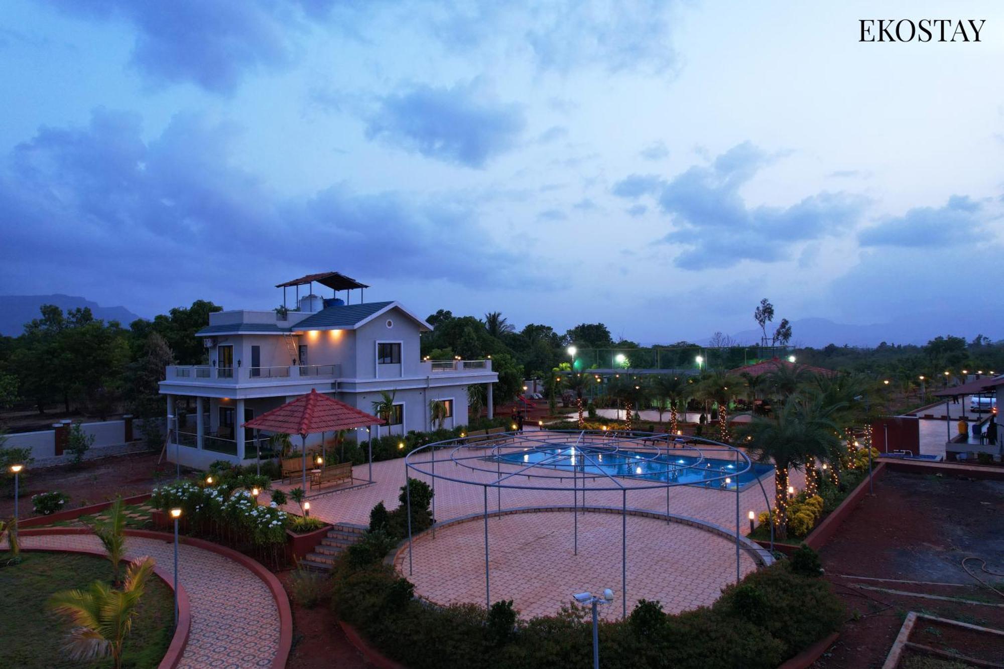Ekostay Gold Palm Estate I Cricket Turf I Rain Dance I 2 Acre Property Karjat Zewnętrze zdjęcie