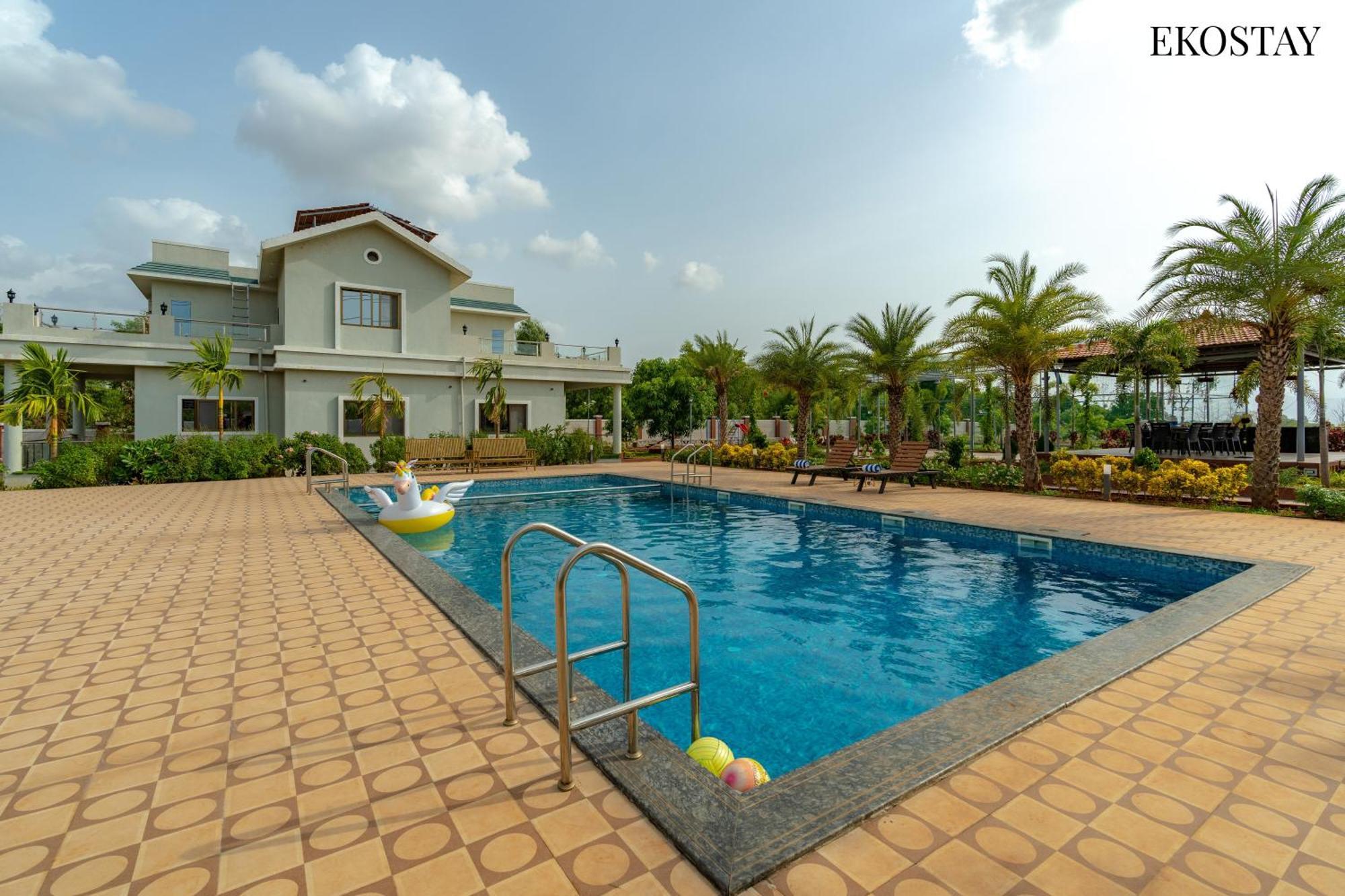 Ekostay Gold Palm Estate I Cricket Turf I Rain Dance I 2 Acre Property Karjat Zewnętrze zdjęcie