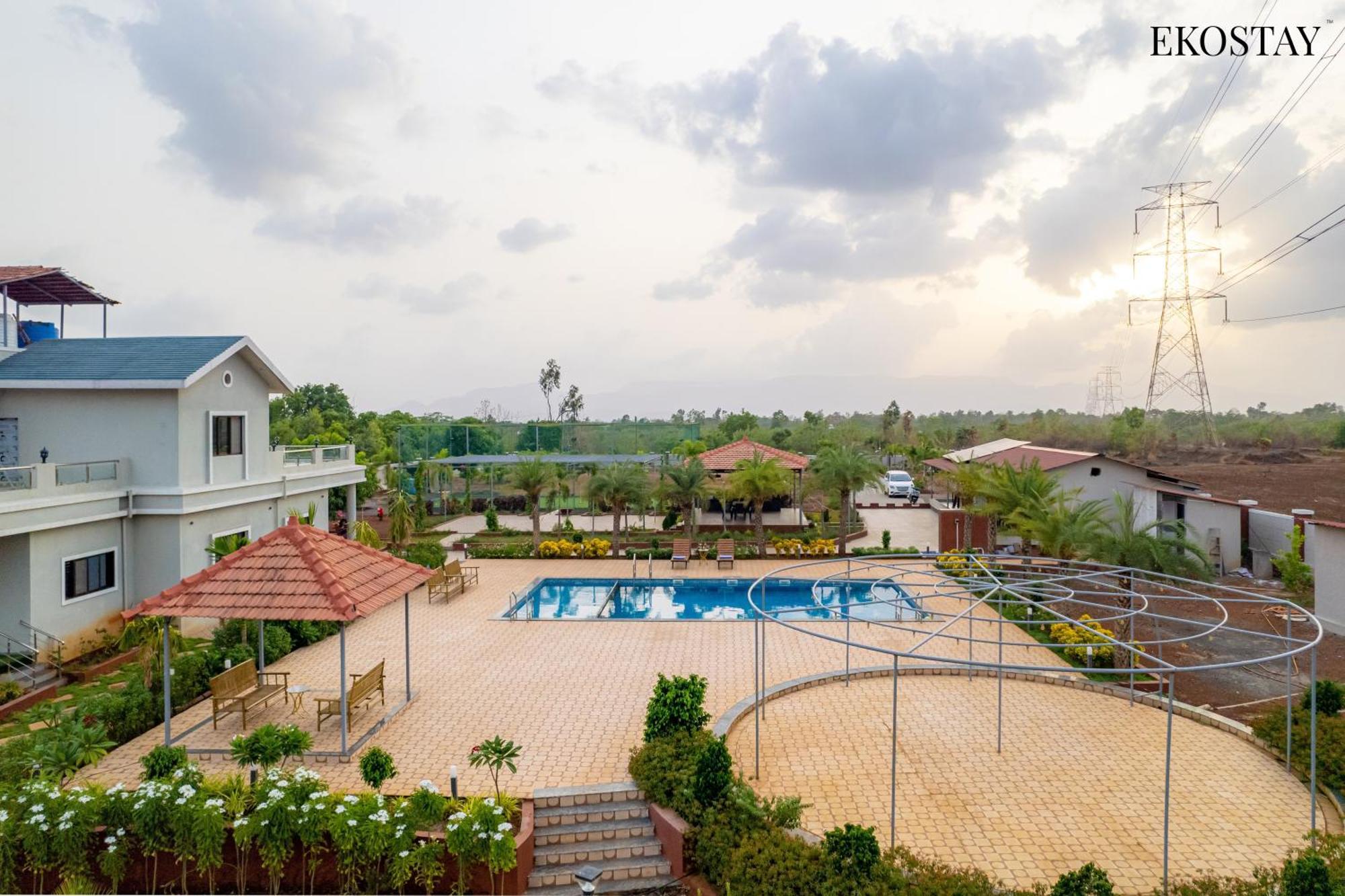 Ekostay Gold Palm Estate I Cricket Turf I Rain Dance I 2 Acre Property Karjat Zewnętrze zdjęcie